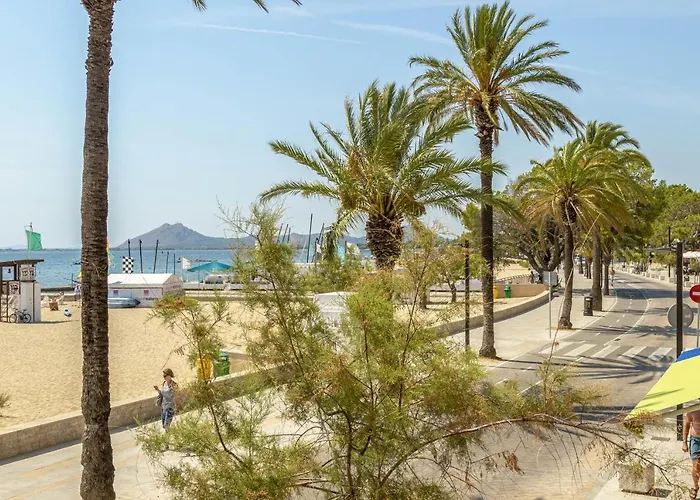 Daniela 波连萨港